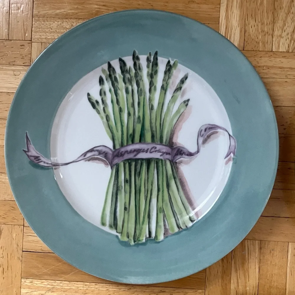 Williams-Sonoma  3 asparagus  themed 9 inch plates with aqua rim EUC